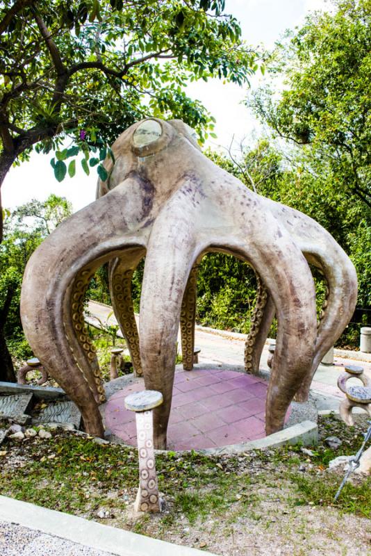 Escultura de Pulpo, Isla de San Andres, Archipiela...