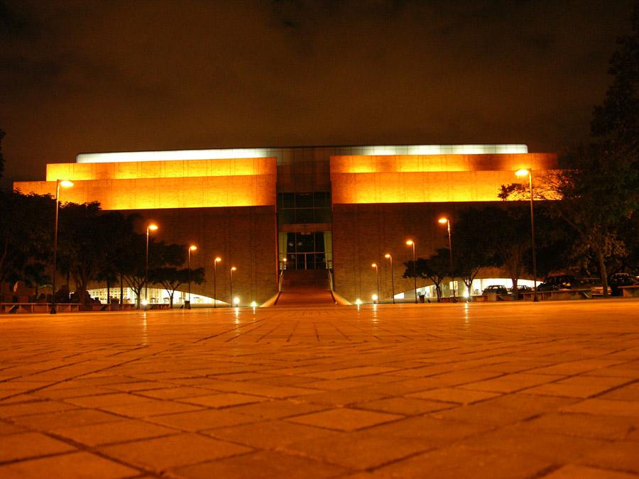 Biblioteca de la Universidad EAFIT en Medellin Ant...