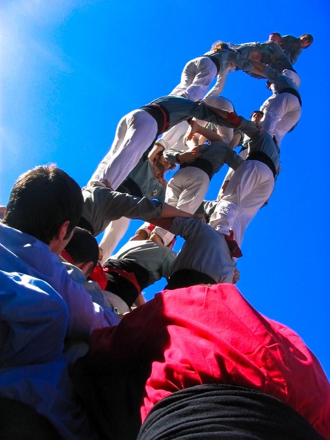 Torres humanas en fiesta de la Trobada Castellera ...