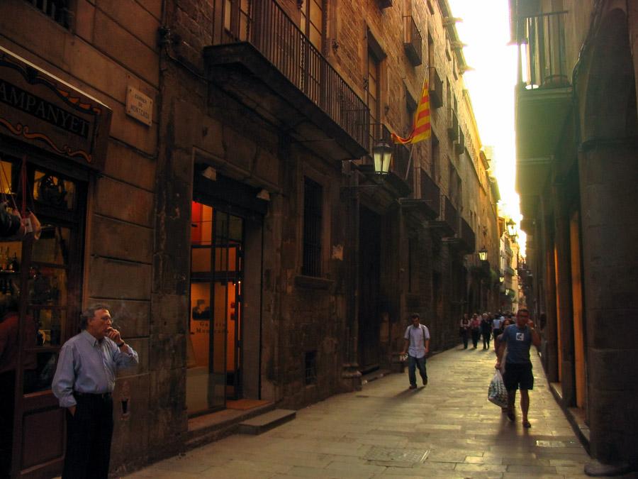 Callejon en Barcelona, España