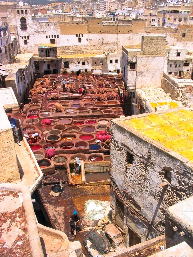 Teñidores de cuero en Fez, Marruecos