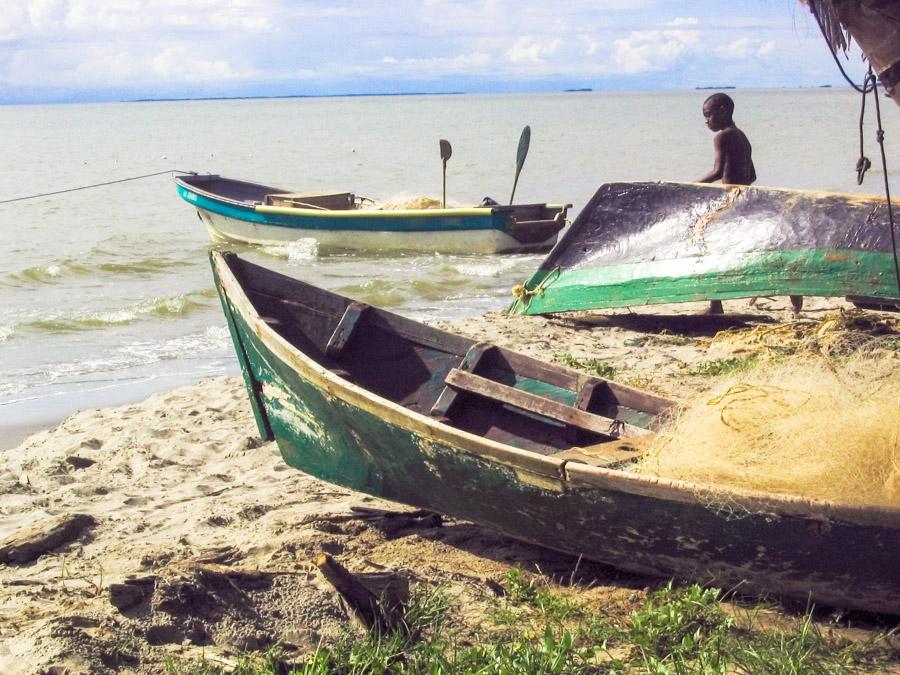 Embarcaciones en la playa, Choco, Colombia