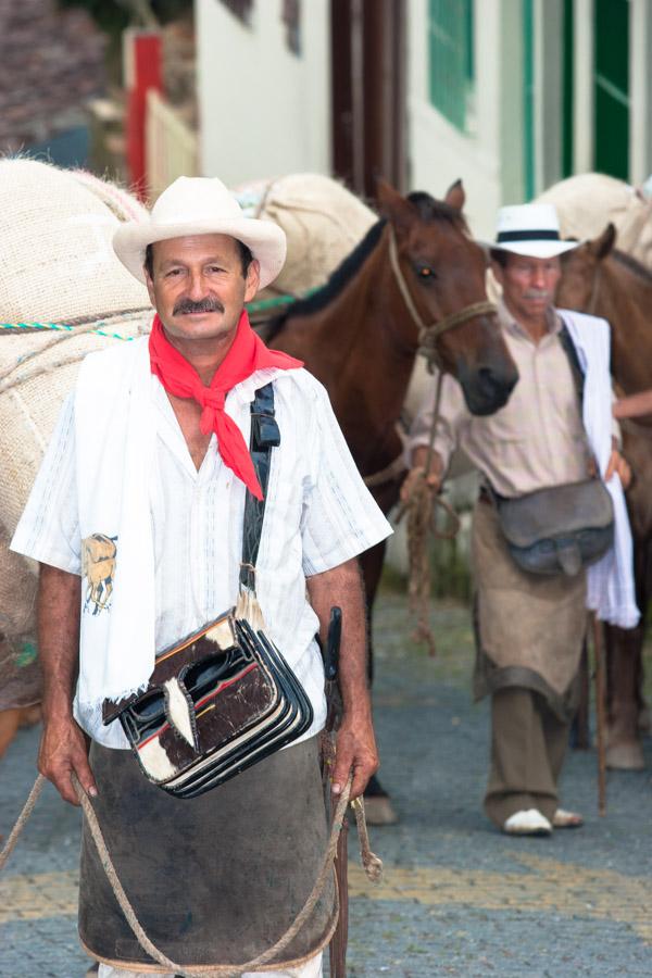 Arrieros en Tamesis, Antioquia, Colombia