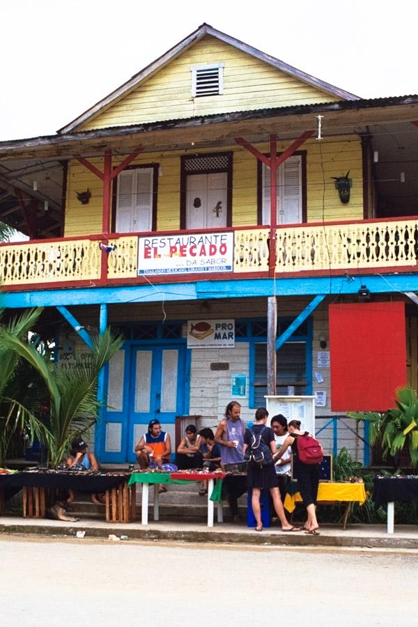 Fachada de una Casa en Bocas del Toro, Panama