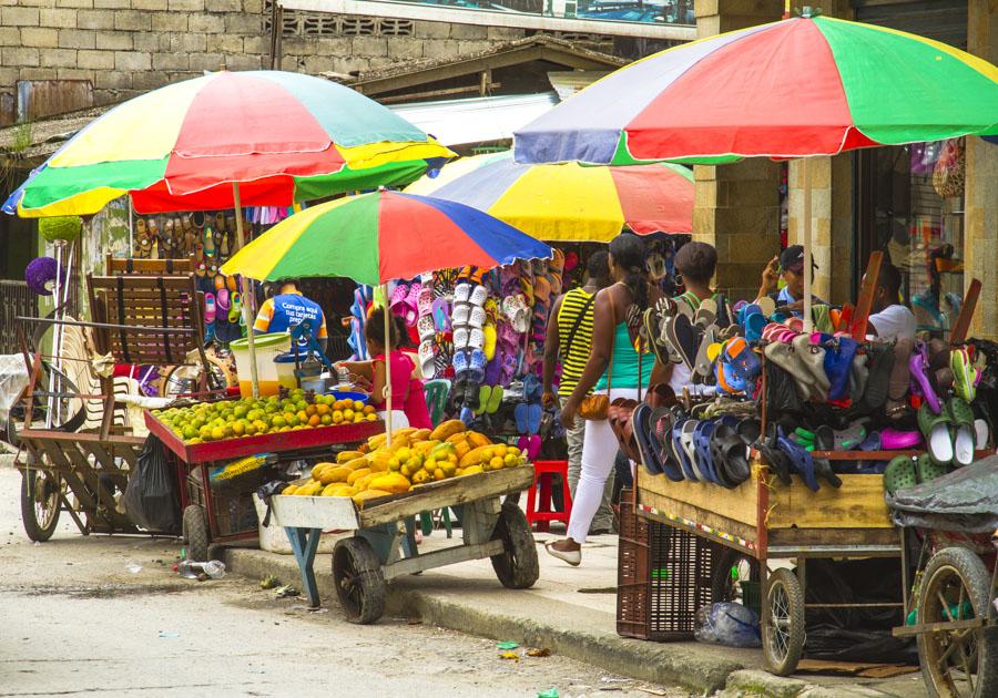 Comercio a Orillas del Rio, Quibdo, Choco, Colombi...