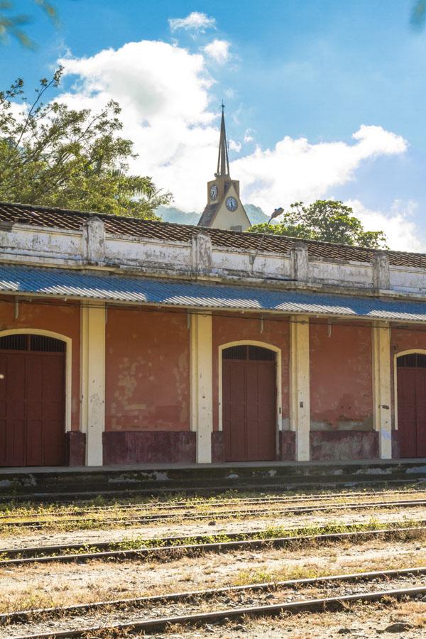 Estacion del Ferrocarril, Cisneros, Nordeste Antio...