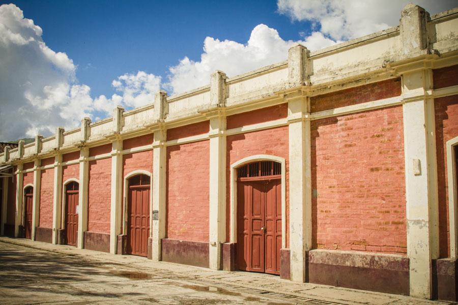 Estacion del Ferrocarril, Cisneros, Nordeste Antio...