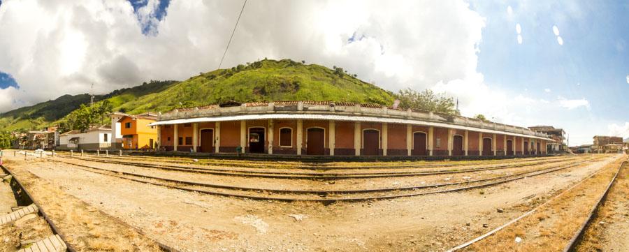 Estacion del Ferrocarril, Cisneros, Nordeste Antio...