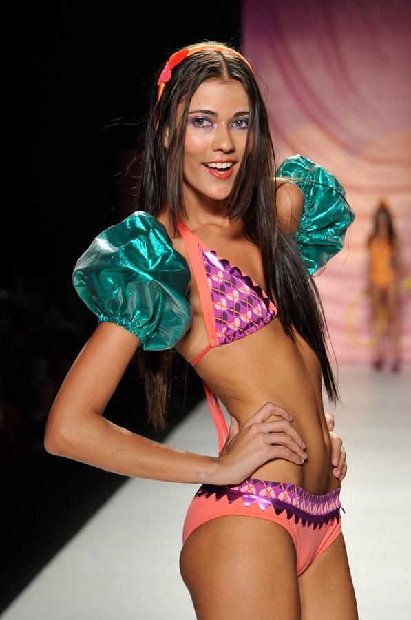 Pasarela Agahata Ruiz de la Prada, Colombiamoda 20...