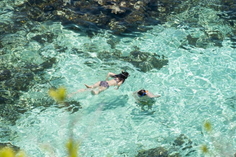 Mujeres Nadando, Cayo Cangrejo, Isla de San Andres...