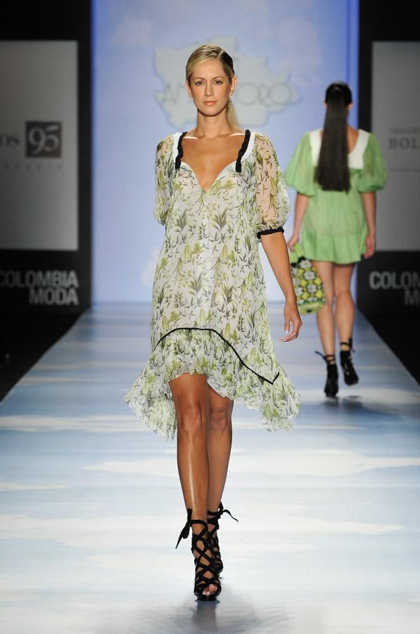 Pasarela Amelia Toro, Colombiamoda 2011, Medellin,...