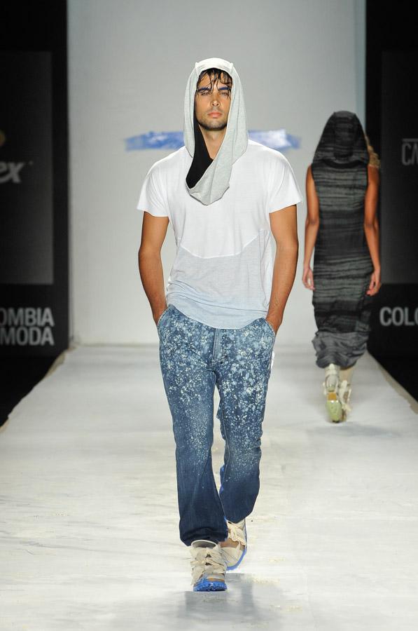 Pasarela Camilo Alvarez, Colombiamoda 2011, Medell...