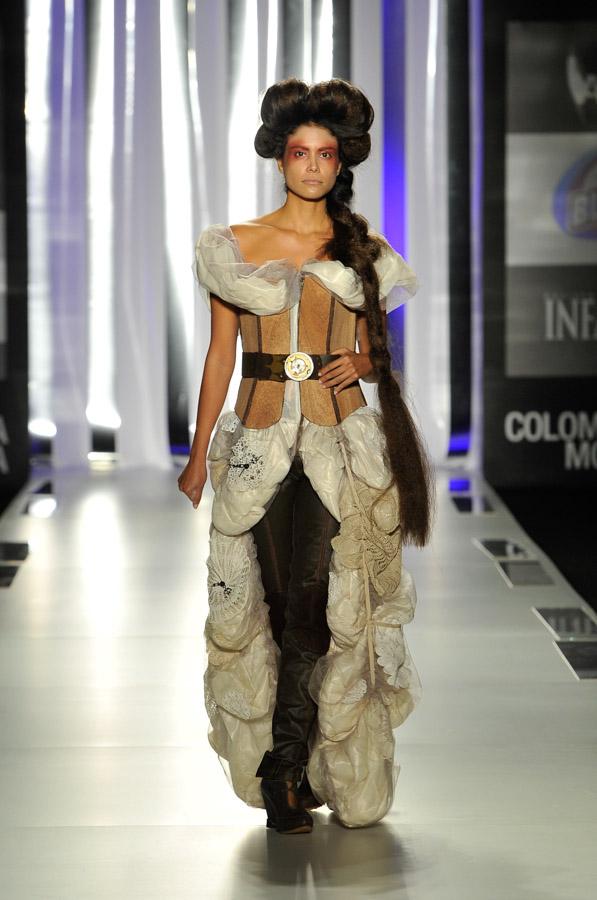 Pasarela Alado- Infashion, Colombiamoda 2011, Mede...