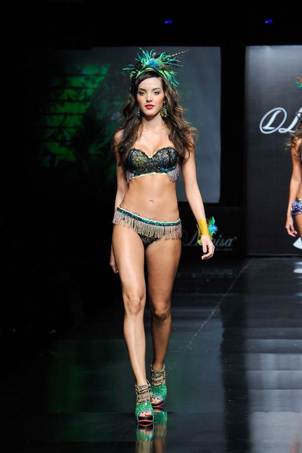 Pasarela Leonisa, Colombiamoda 2011, Medellin, Jul...