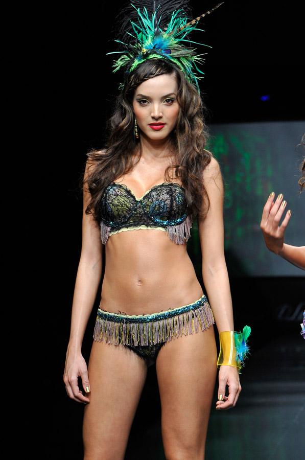 Pasarela Leonisa, Colombiamoda 2011, Medellin, Jul...