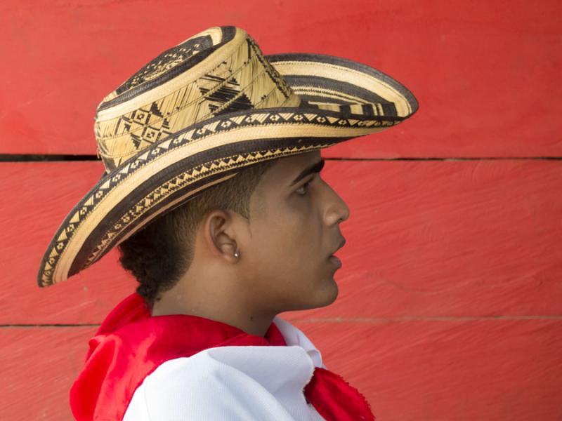 Joven con Sombrero vueltiao San Basilio de Palenqu...