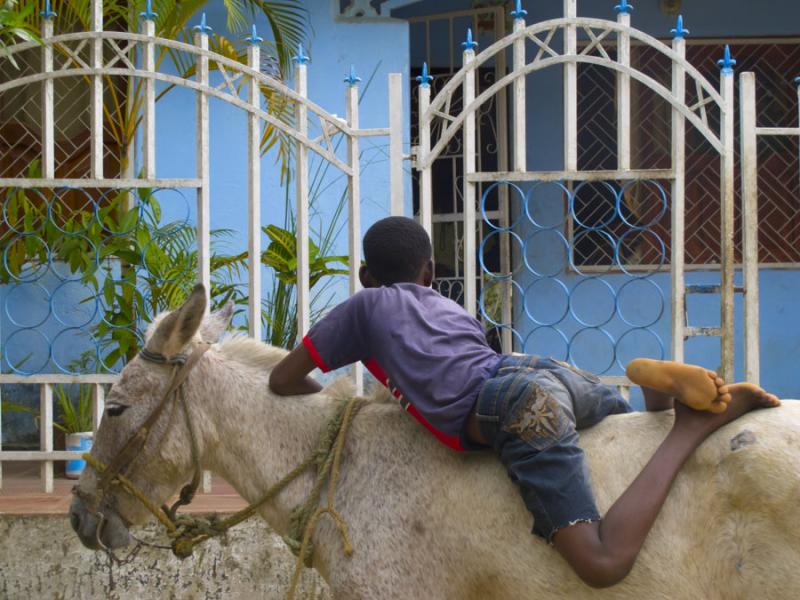 Niño en un caballo Mahates, San Basilio de Palenq...