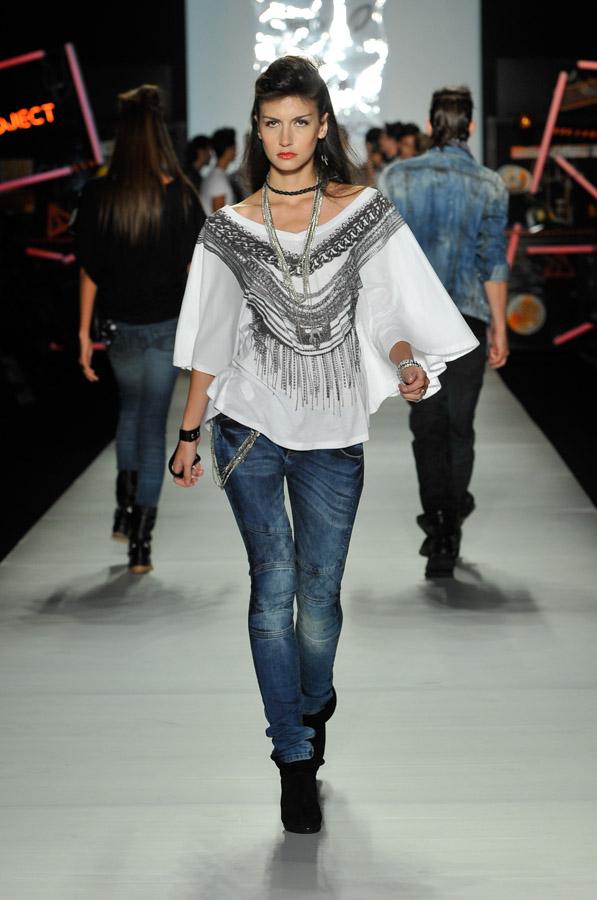 Pasarela No Project, Colombiamoda 2011, Medellin, ...