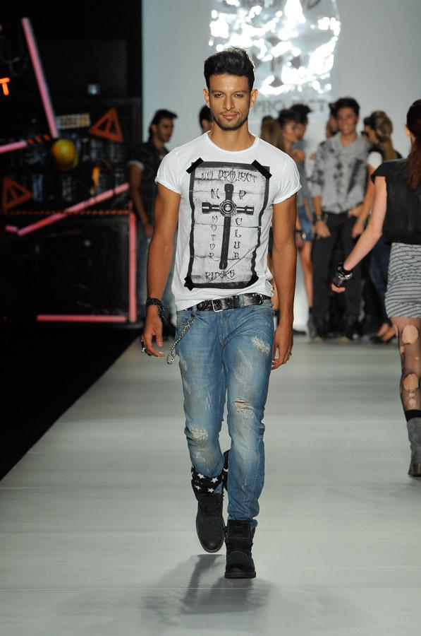 Pasarela No Project, Colombiamoda 2011, Medellin, ...