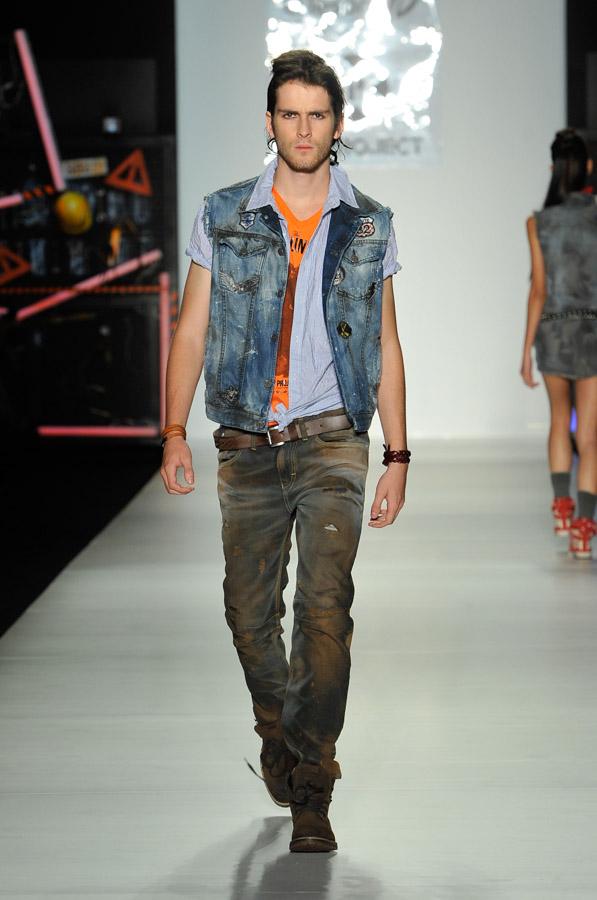 Pasarela No Project, Colombiamoda 2011, Medellin, ...