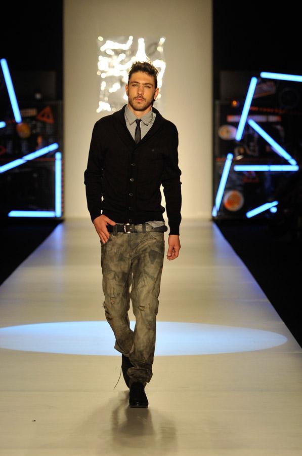 Pasarela No Project, Colombiamoda 2011, Medellin, ...