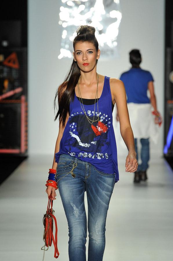 Pasarela No Project, Colombiamoda 2011, Medellin, ...