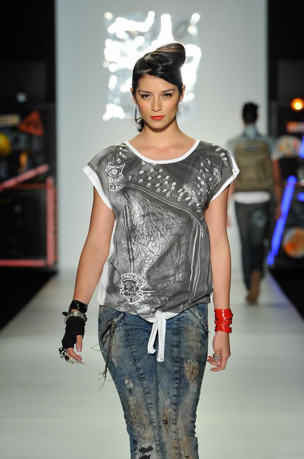 Pasarela No Project, Colombiamoda 2011, Medellin, ...