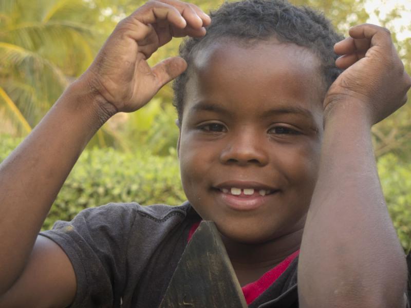 Niño Sonriendo, Tolu, Santiago de Tolu, Golfo de ...