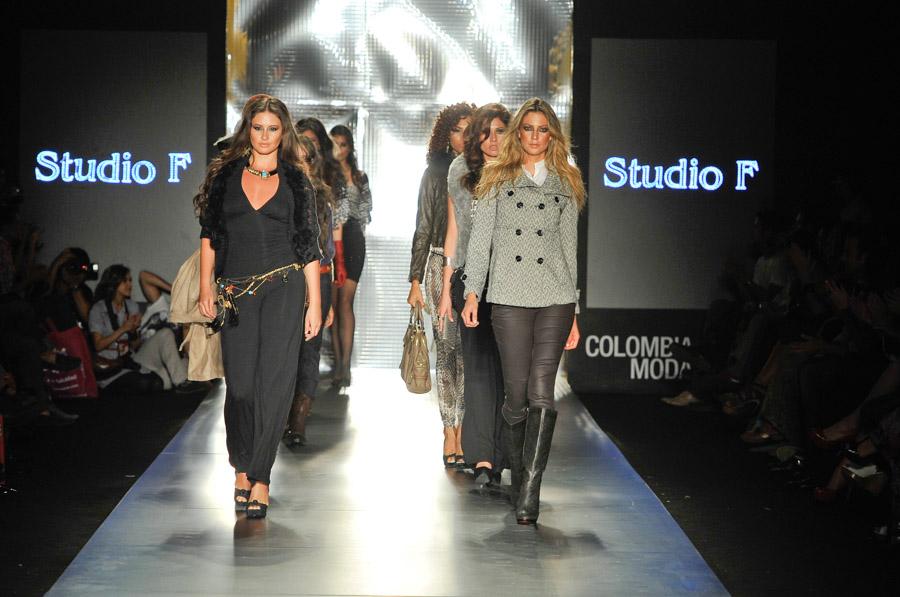 Pasarela Studio F, Colombiamoda 2011, Medellin, Ju...