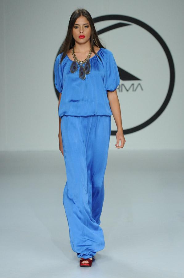 Pasarela Adriana Contreras Plataforma k 2013, Barr...