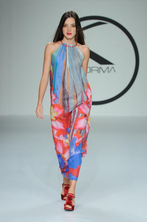 Pasarela Adriana Contreras Plataforma k 2013, Barr...