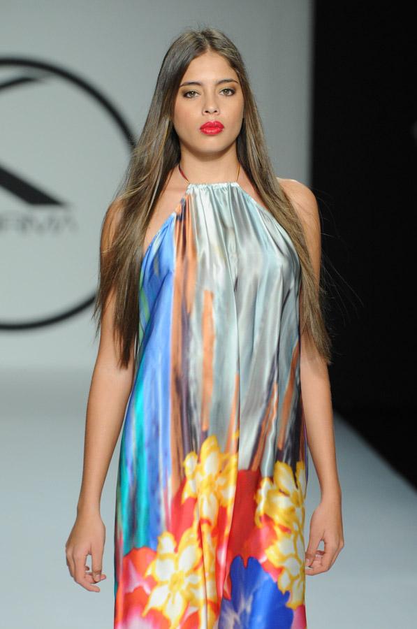 Pasarela Adriana Contreras Plataforma k 2013, Barr...