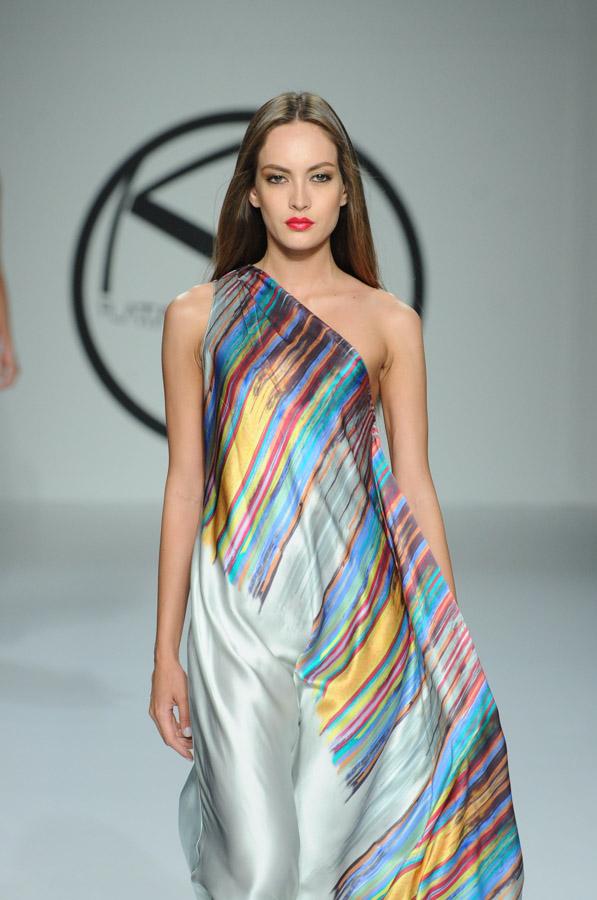 Pasarela Adriana Contreras Plataforma k 2013, Barr...