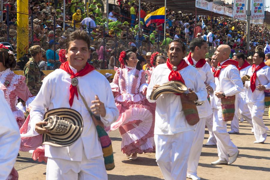 Grupo Folclorico Bailando en la Via 40, Batalla de...