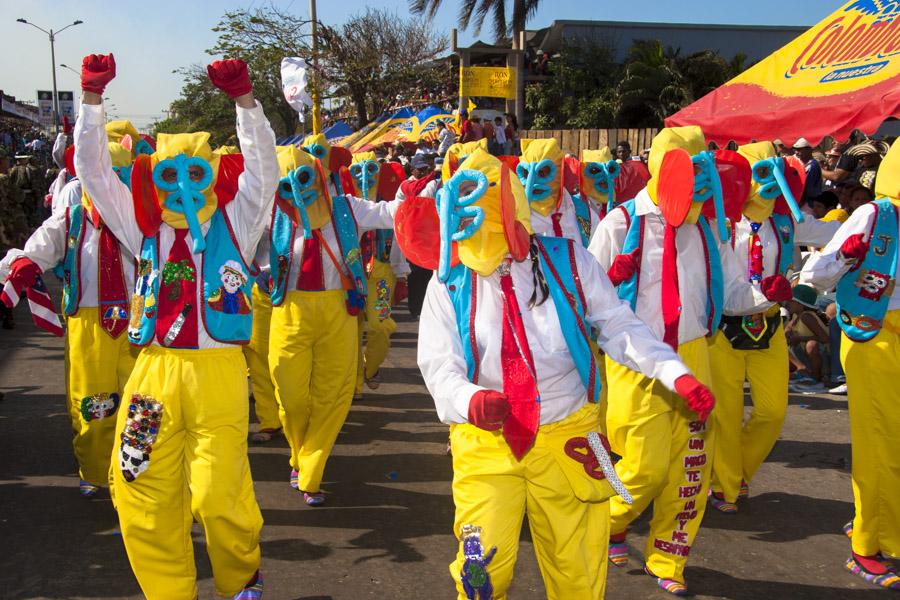 Comparsa de Marimondas en la Batalla de Flores, Ca...