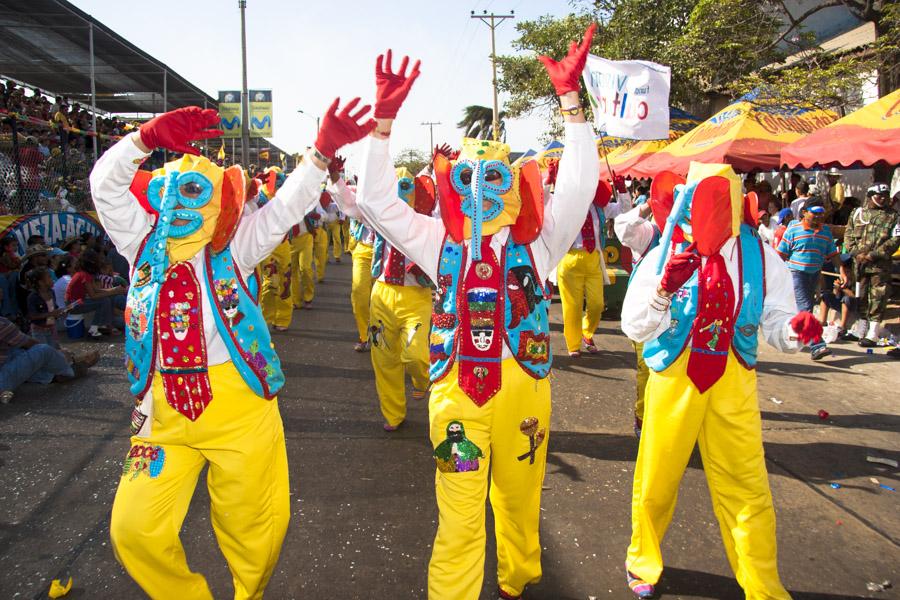 Comparsa de Marimondas en la Batalla de Flores, Ca...