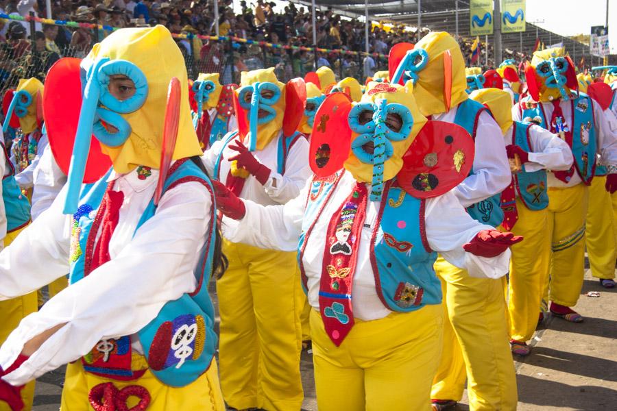 Comparsa de Marimondas en la Batalla de Flores, Ca...