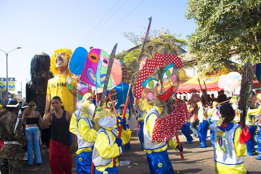 Comparsa de Marimondas en la Batalla de Flores, Ca...