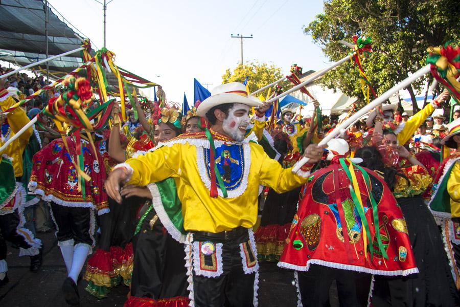 Comparsa Bailando el Garabato en la Batalla de Flo...