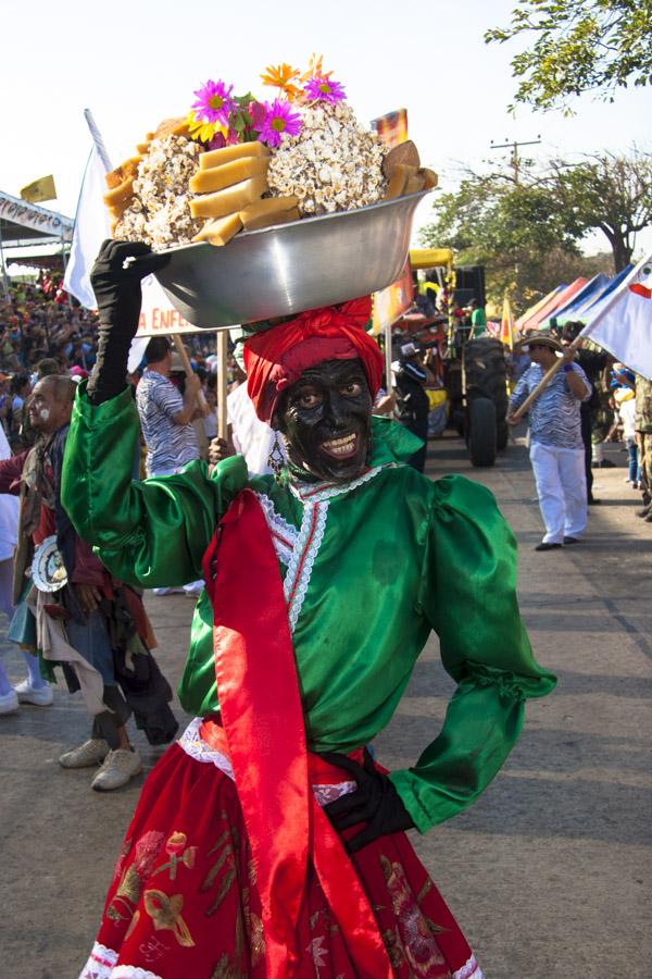 Palenquera en la Batalla de Flores, Carnaval de Ba...