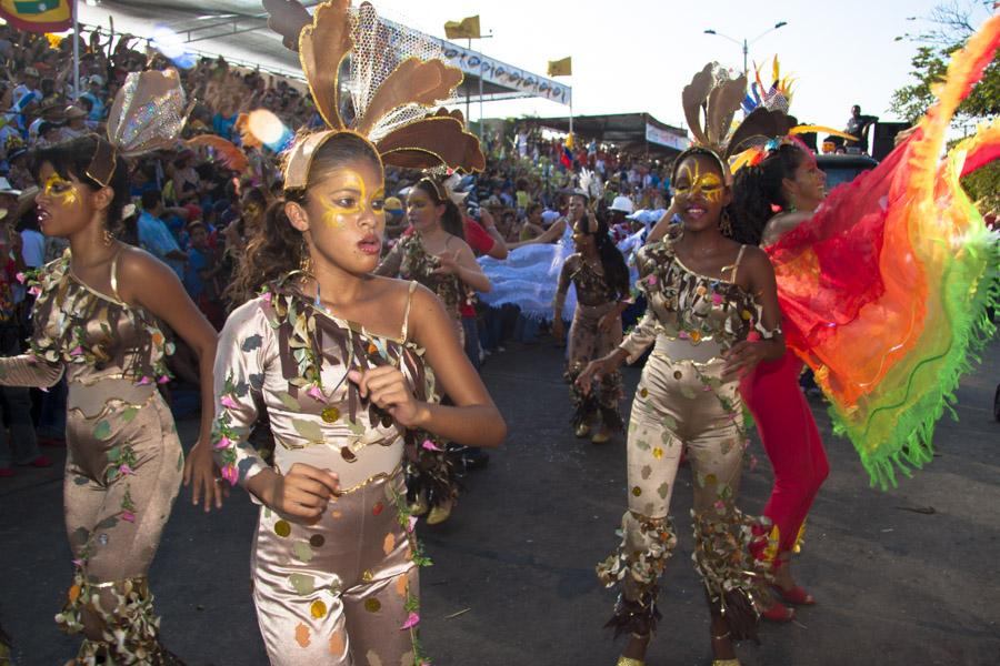 Comparsa en la Via 40, Batalla de Flores, Carnaval...