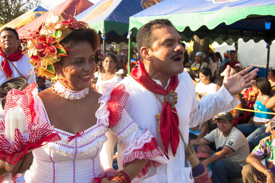 Pareja Bailando Cumbia en el Rumbodromo, Batalla d...