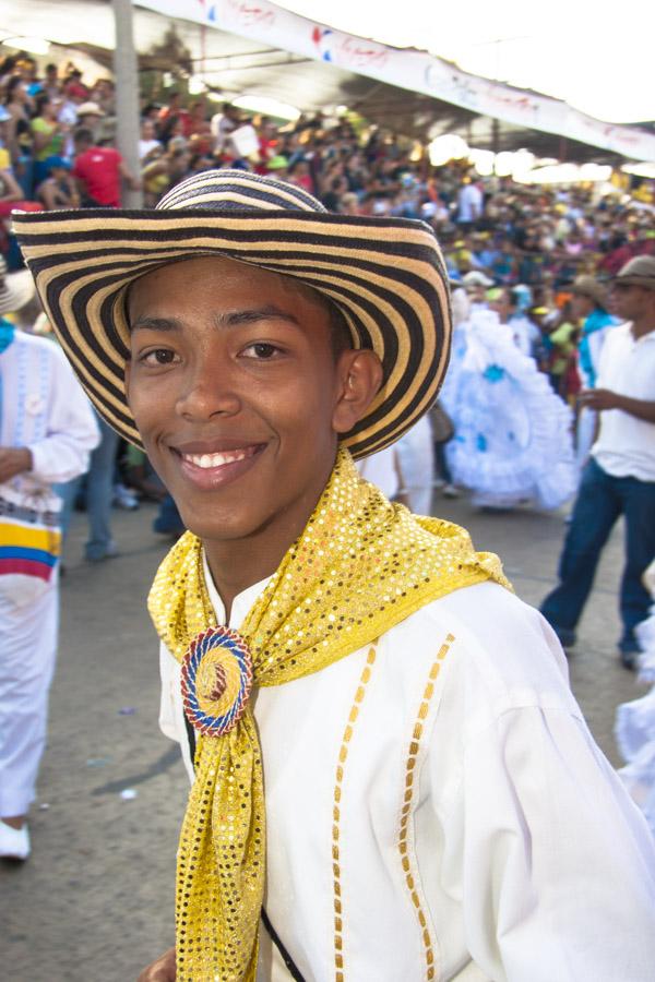 Rostro de Joven con Sombrero Vueltiao en la Batall...