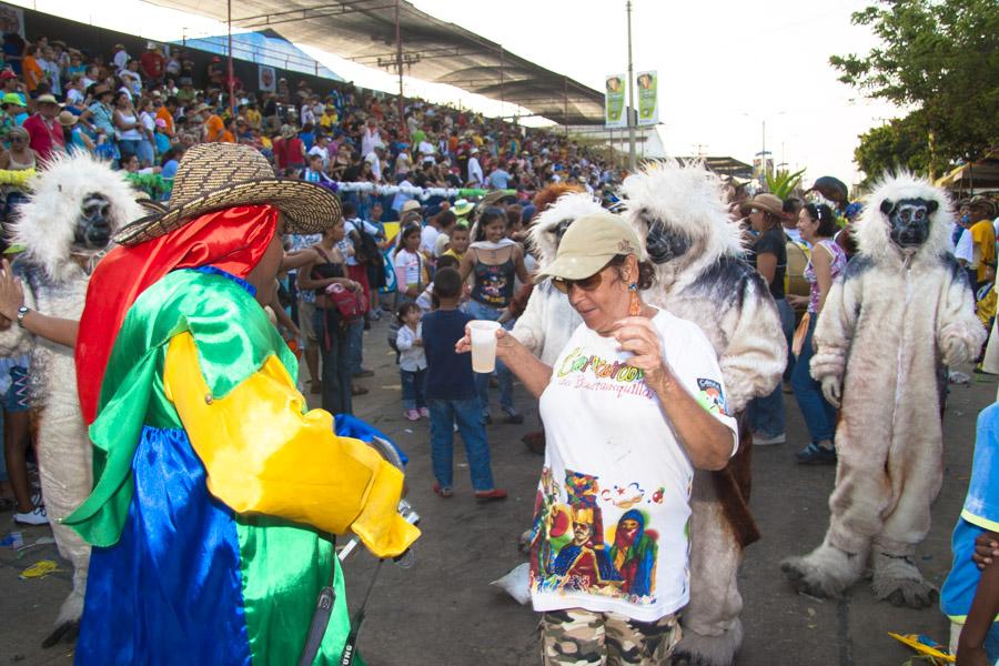 Comparsa Desfilando en la Batalla de Flores, Carna...