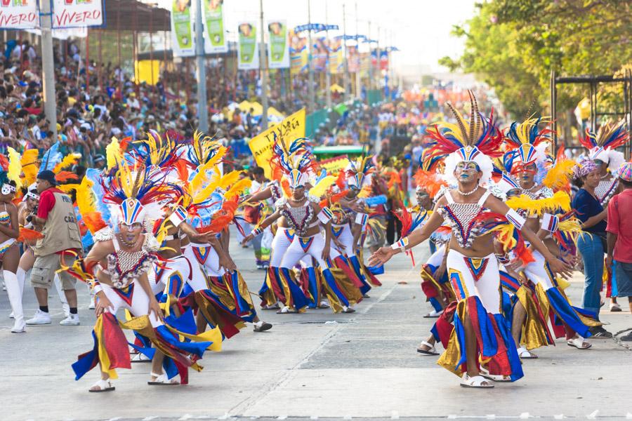 Comparsa Bailando en el Desfile de Fantasia, Carna...