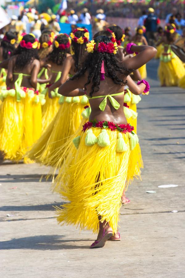 Comparsa Bailando en el Desfile de Fantasia, Carna...