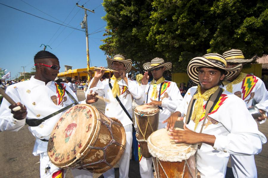 Chirimia Desfilando en la Gran Parada, Carnaval de...