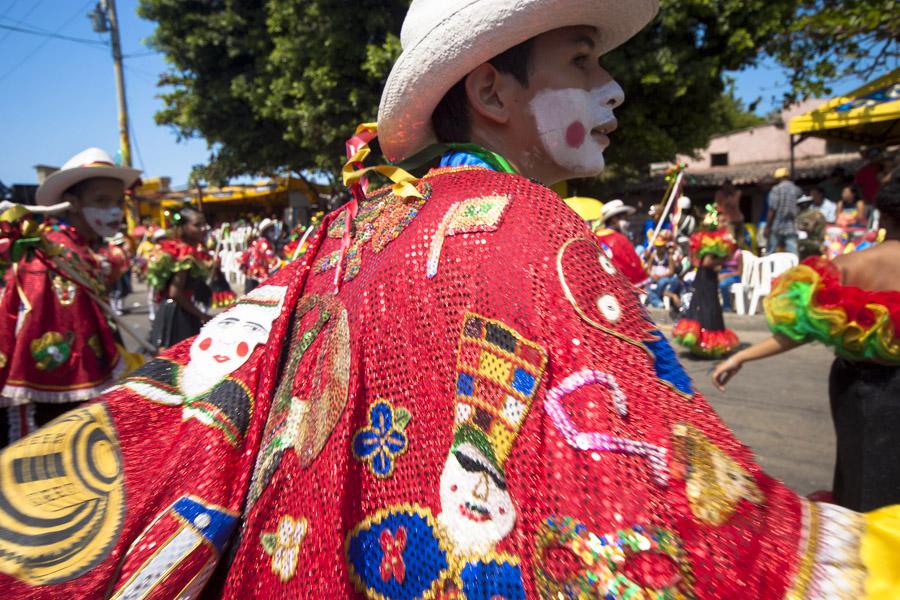 Hombre con Traje Tipico del Baile del Garabato, Gr...