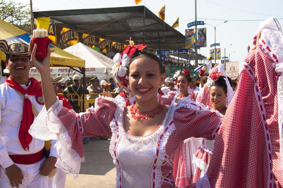 Comparsa Bailando Cumbia en el Rumbodromo, Gran Pa...