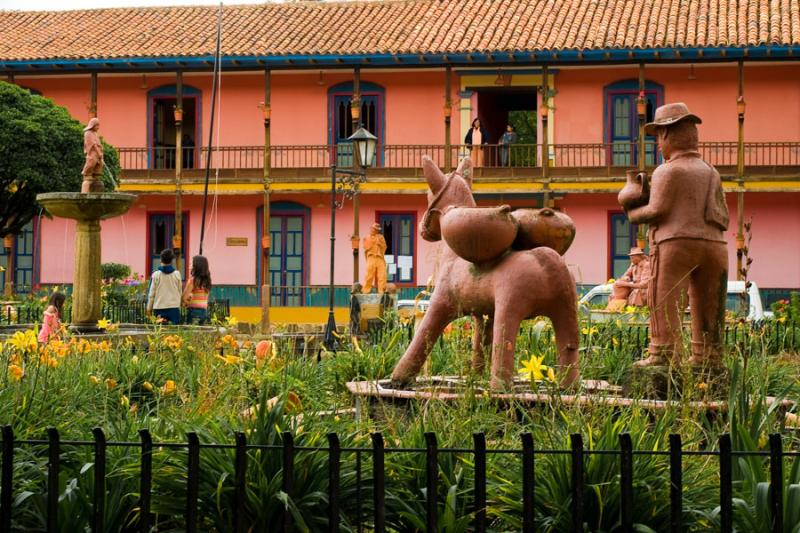 Monumento al Artesano, Raquira, Boyaca, Colombia